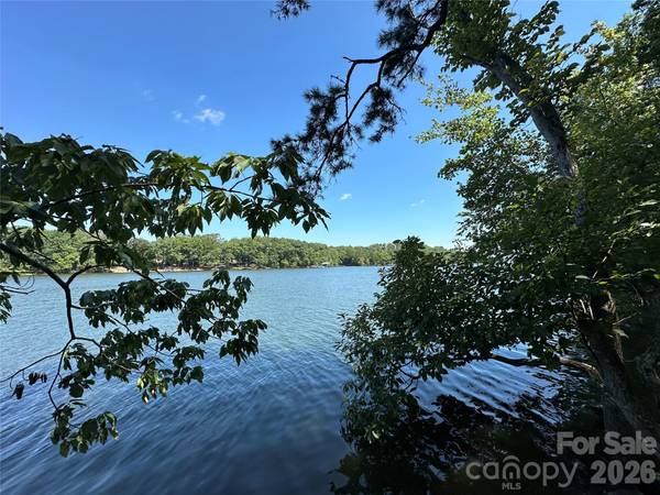 1768 Rocky Cove LN, Denton, NC 27239