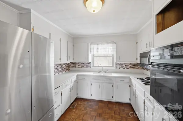 7323 Dallas Cherryville HWY, Cherryville, NC 28021
