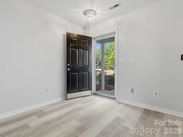 2940 Mayer House CT, Charlotte, NC 28214