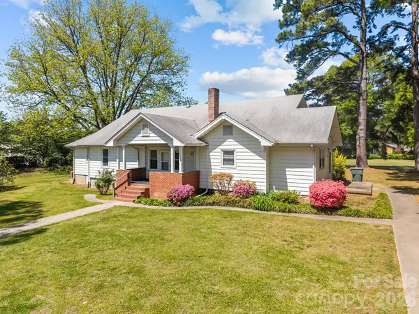 1311 Jenkins RD, Gaston, NC 28052