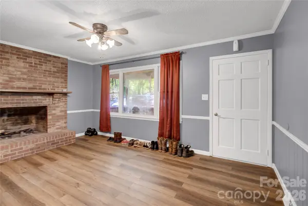 7065 Fieldcrest LN, Denver, NC 28037