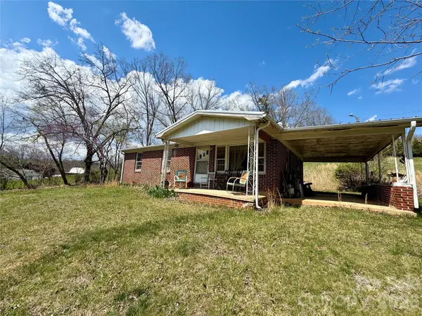 637 Fletcher Martin RD, Alexander, NC 28701