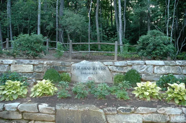 TRP 1 Cardinal DR W, Lake Toxaway, NC 28747