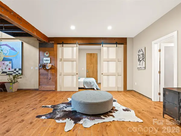23 Rankin AVE #301, Asheville, NC 28801