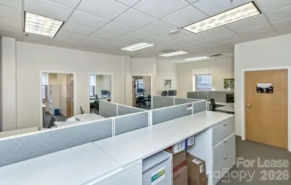 56 College ST #201, Asheville, NC 28801