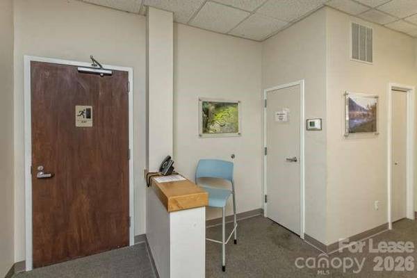 56 College ST #201, Asheville, NC 28801