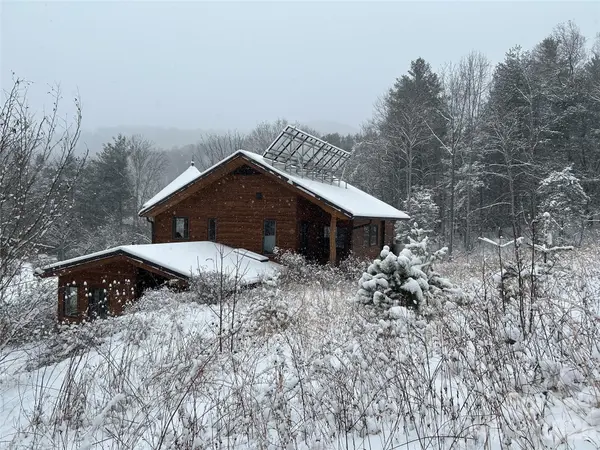 1422 Middle Fork RD, Hendersonville, NC 28792