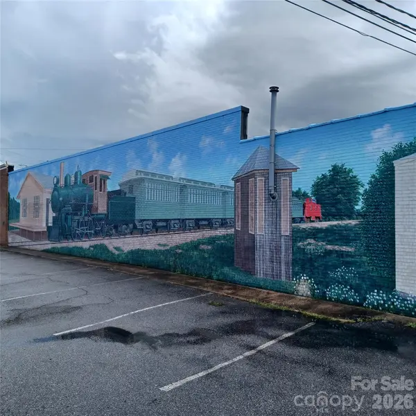5023 Dogwood LN, Stanley, NC 28164