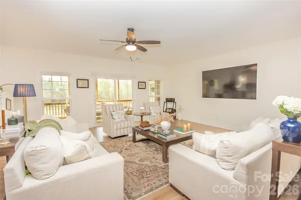 540 New Salem RD #10-11, Statesville, NC 28625