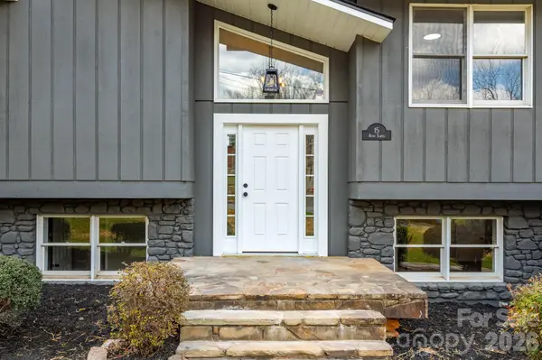 15 Kent ST, Asheville, NC 28803