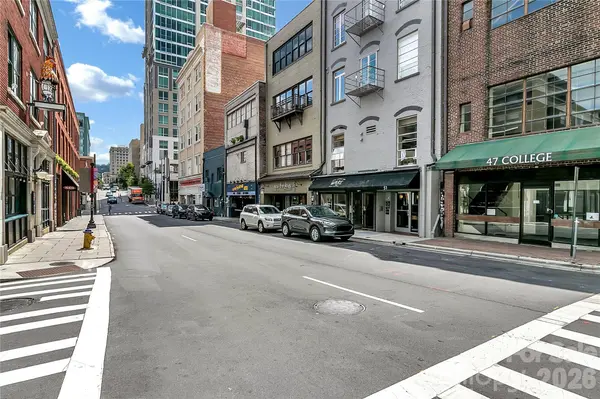 35 Patton AVE #202, Asheville, NC 28801