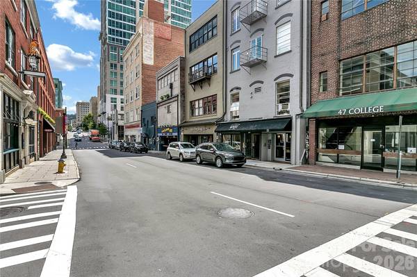35 Patton AVE #202, Asheville, NC 28801