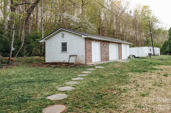 205 Bond ST, Marion, NC 28752
