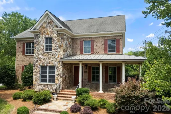 2616 Ladley CT, Charlotte, NC 28226