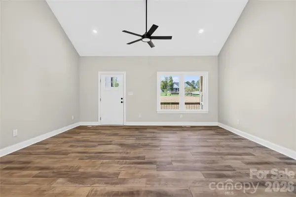 144 Tranquility LN, Harmony, NC 28634