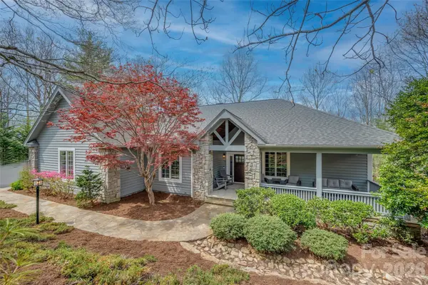 69 Old Hickory TRL, Hendersonville, NC 28739