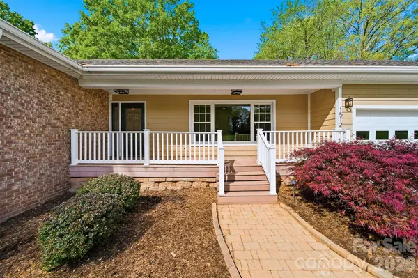 1512 Little Hill RD, Newton, NC 28658