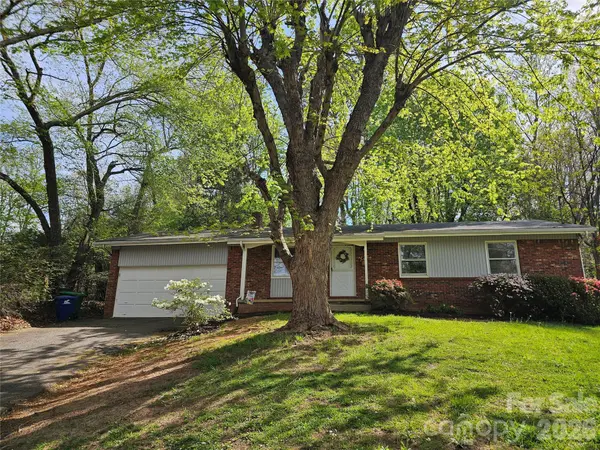 3220 Sweeten Creek RD, Asheville, NC 28803