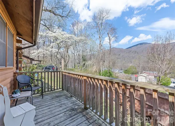 61 Shirdash DR, Maggie Valley, NC 28751