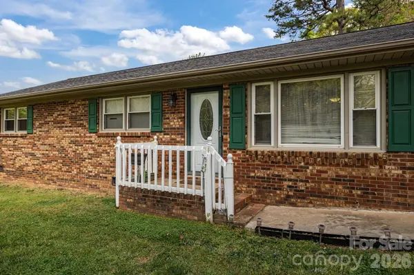 3942 Linwood RD, Gastonia, NC 28052
