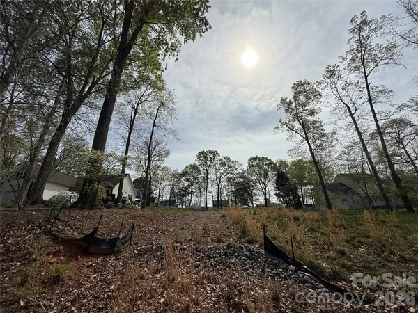 155 Greenwich DR, Statesville, NC 28677