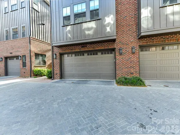 3074 Selwyn AVE, Charlotte, NC 28209