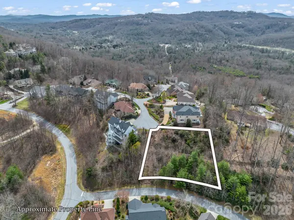 2325 Pommel RD #2325, Hendersonville, NC 28791