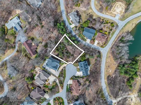 2325 Pommel RD #2325, Hendersonville, NC 28791