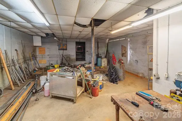 1100-1104 Montreat RD, Black Mountain, NC 28711