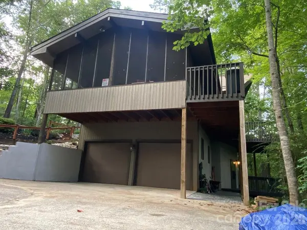 394 Jonathan LN, Lake Lure, NC 28746