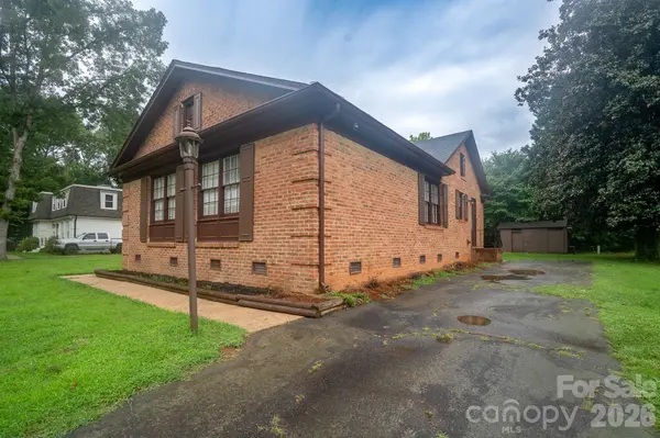5742 faulconbridge RD, Charlotte, NC 28227
