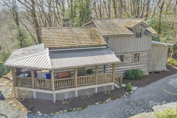 572 Skyland View DR, Blowing Rock, NC 28605