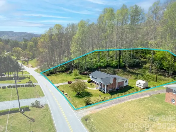 1482 Island Ford RD, Brevard, NC 28712
