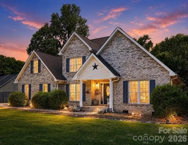 104 Ardmore PL, Mooresville, NC 28117