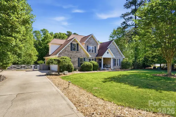 104 Ardmore PL, Mooresville, NC 28117