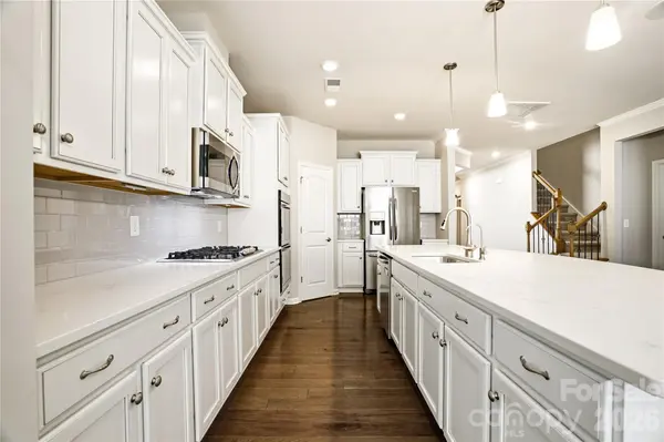 124 Van Gogh TRL, Mount Holly, NC 28120
