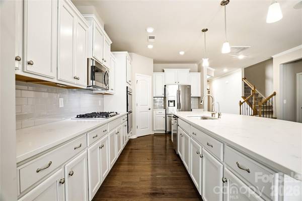 124 Van Gogh TRL, Mount Holly, NC 28120