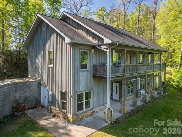 219 Sandalwood DR, Whittier, NC 28789