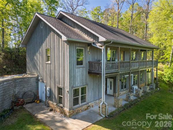 219 Sandalwood DR, Whittier, NC 28789