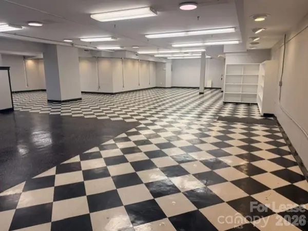 246 Union SQ #Lower Level, Hickory, NC 28601