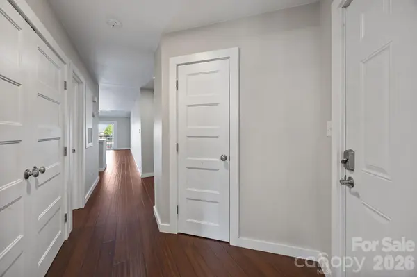 18749 Vineyard Point LN, Cornelius, NC 28031