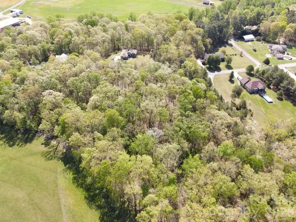 3805 Plantation DR, Vale, NC 28168