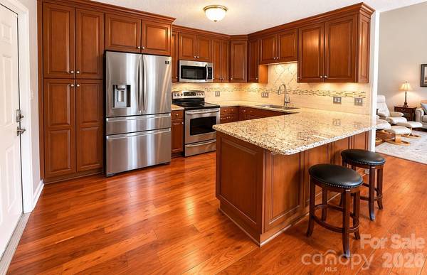 603 29th AVE NE #213, Hickory, NC 28601