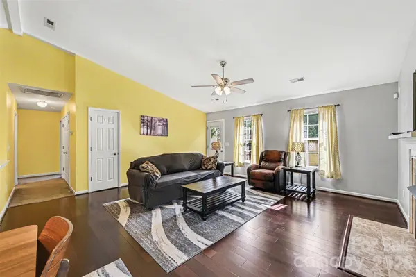 391 Lone Tree LN, Clover, SC 29710