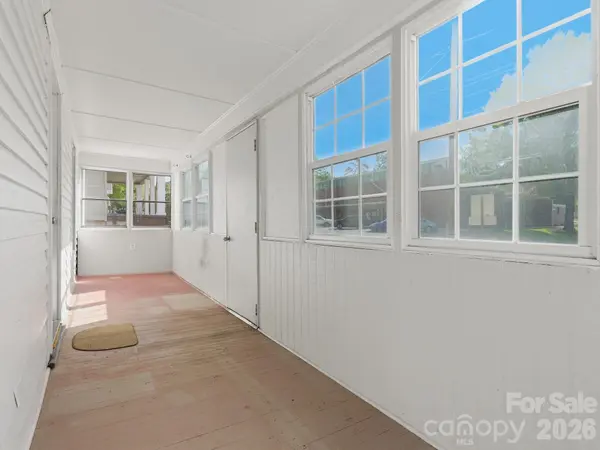 158 NW Academy ST, Concord, NC 28025