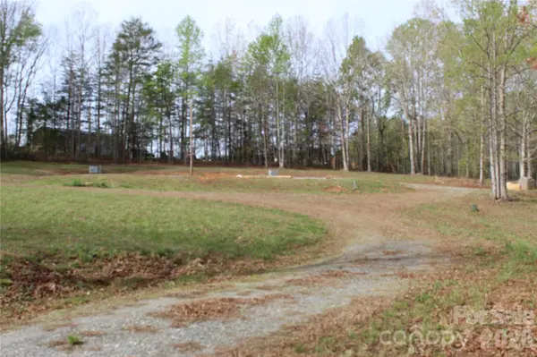57 Hazel DR #8-9, Nebo, NC 28761