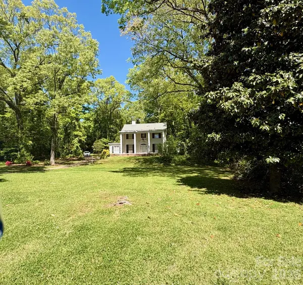 1612 S New Hope RD, Gastonia, NC 28054
