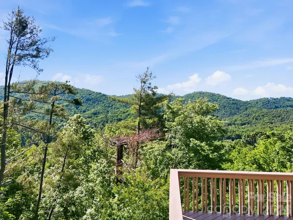 68 Stony RDG, Asheville, NC 28804