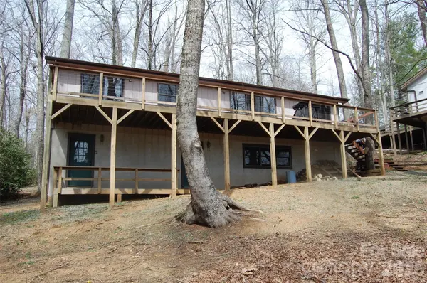 114 Lady Slipper LOOP, Newland, NC 28657