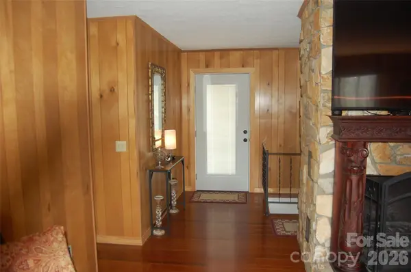 114 Lady Slipper LOOP, Newland, NC 28657